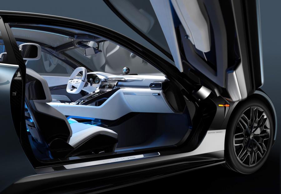 Интерьер Qoros Mile I 2018 года  (фото 10 из 10)